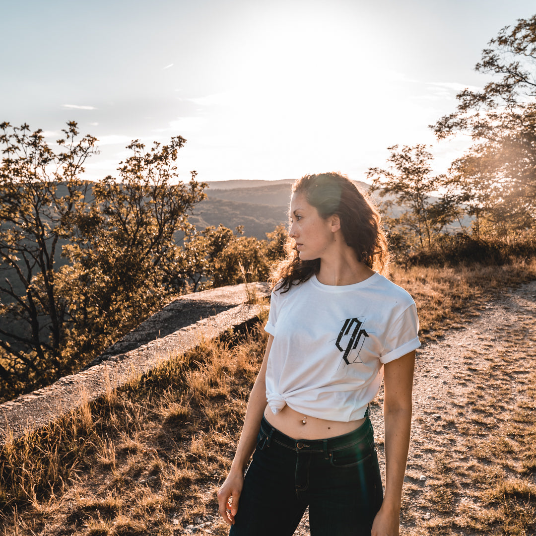 Of Colours - Moth - T-Shirt - Redfield Records