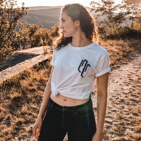 Of Colours - Moth - T-Shirt - Redfield Records